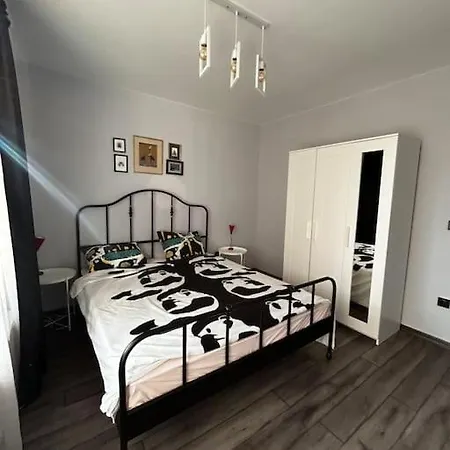 Margarita Flat